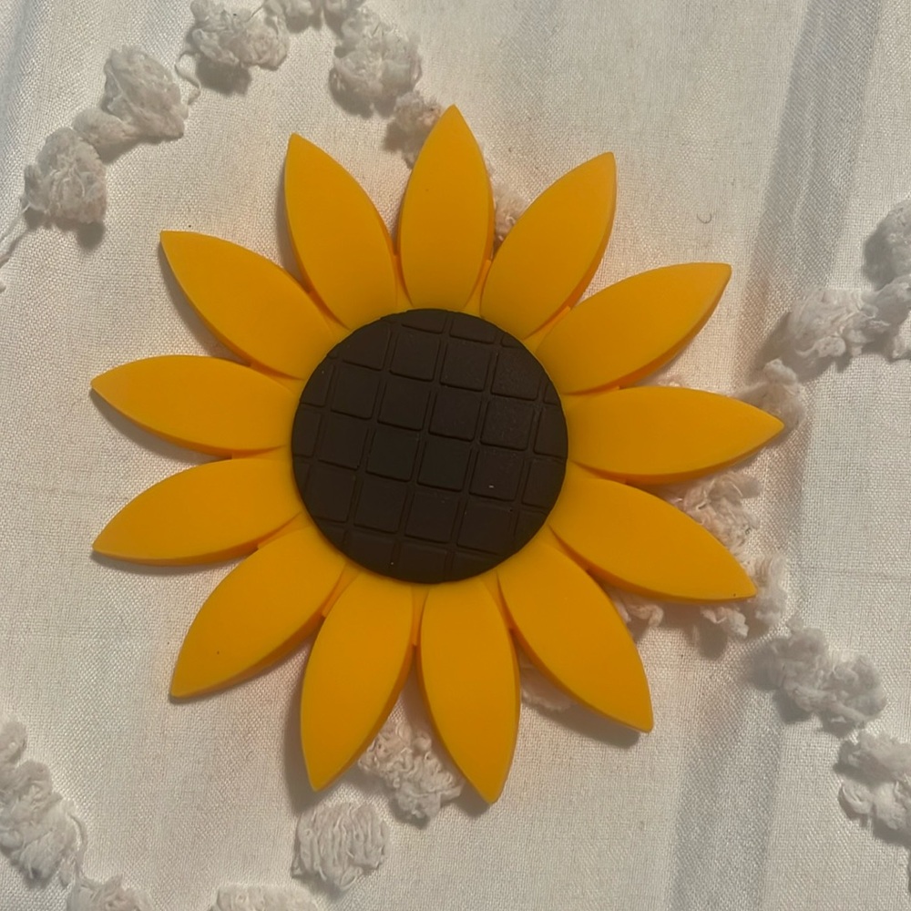 New Bogg Bag charm Black eyed Susan, sunflower flower - Picture 2 of 5